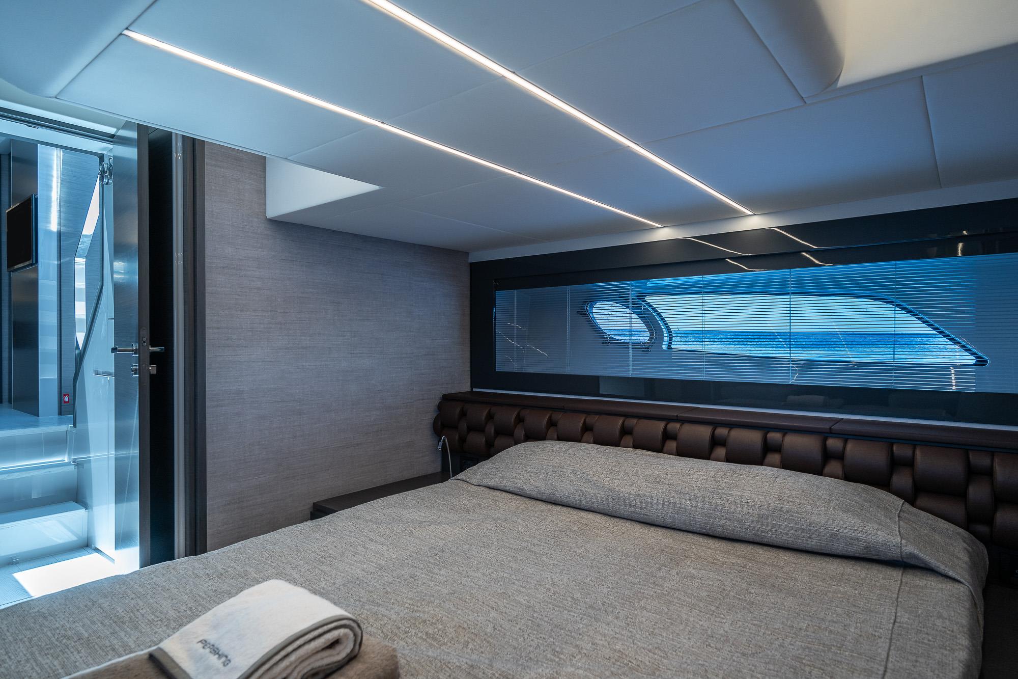 2023 PERSHING 5X IPS 